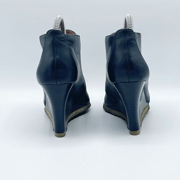 Louise et Cie rubber sole leather black booties - Women’s 6.5 / 36.5 - Picture 3 of 12